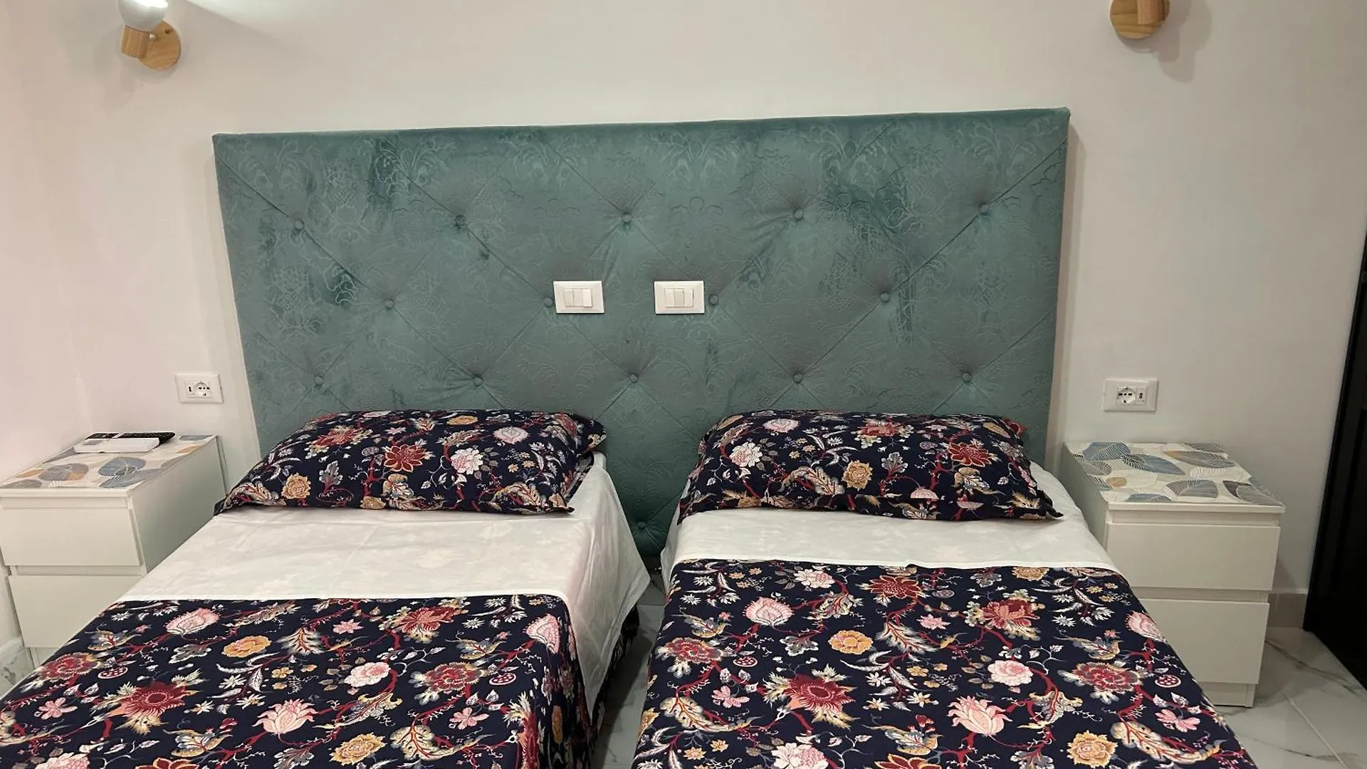 Guesthouse Dahlia Rossa Rome Italy